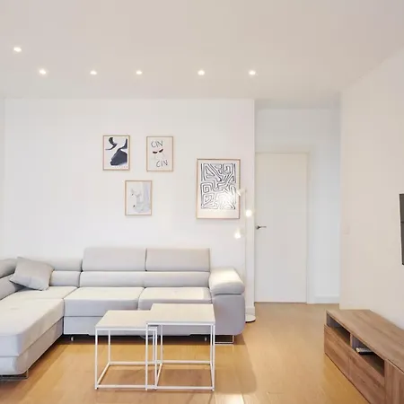 Center Penthouse With Solarium 2 Minutes From The شقة فوينخيرولا