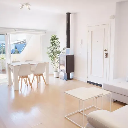 Center Penthouse With Solarium 2 Minutes From The Appartamento