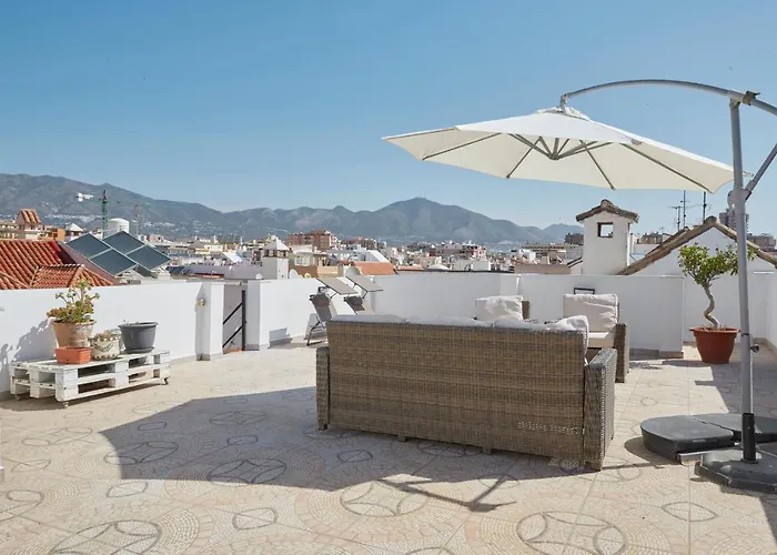 דירה Center Penthouse With Solarium 2 Minutes From The פואנגירולה